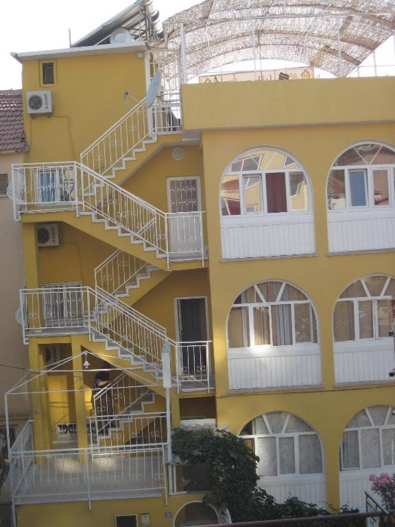 Kibar Apart Pansiyon Kusadası Eksteriør billede